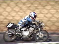 �r�f�I�J�����̃Y�[���͂������ˁB����ȂɊ�ꂿ�Ⴄ�B