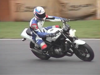 �y�[�X�x����(^^; �ł��R�����炢���ƁA�y����ő���܂��B