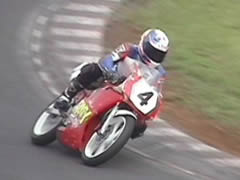 �Ȃ�Ȃ��|�W�V�����Ɍ˘f���Ȃ��������΂��đ����Ă��܂��B