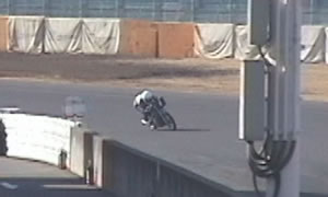 ���|�S�Ɛ킢�Ȃ��炪��΂��ĊJ���Ă܂��B